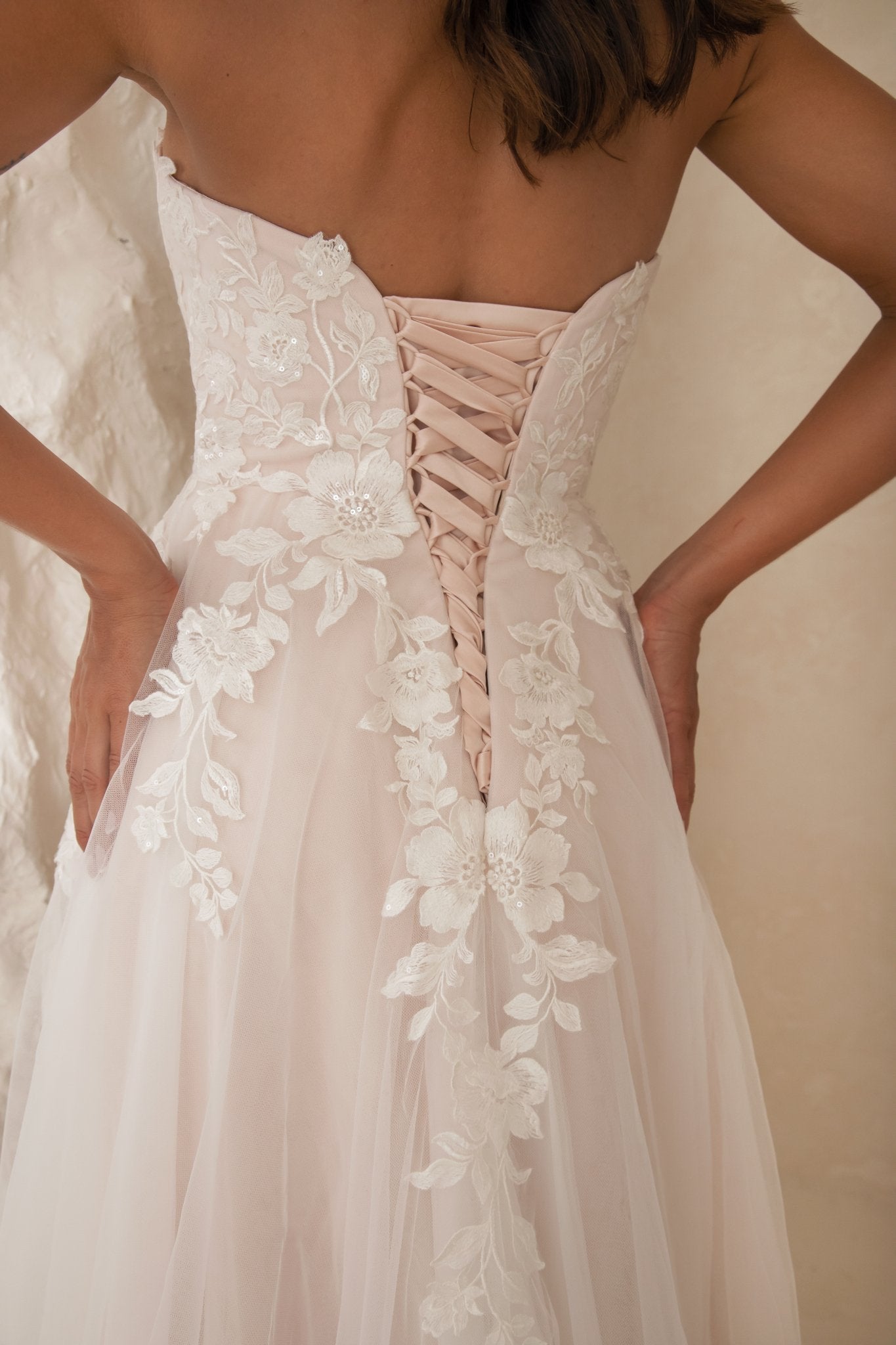 Beth - Laceywedding
