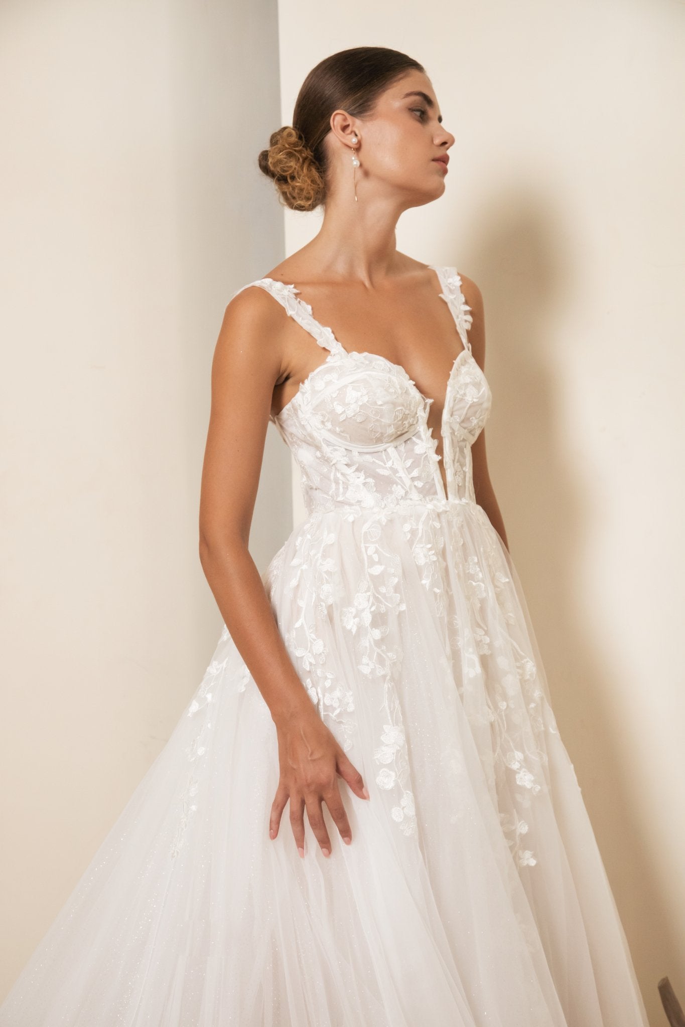 Leonie - Laceywedding