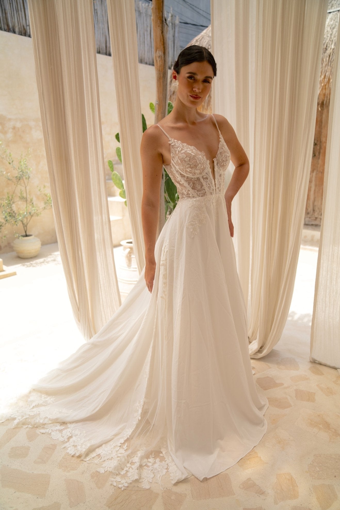 Livia - Laceywedding