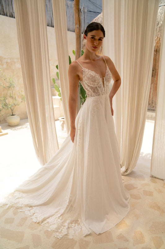 Livia - Laceywedding